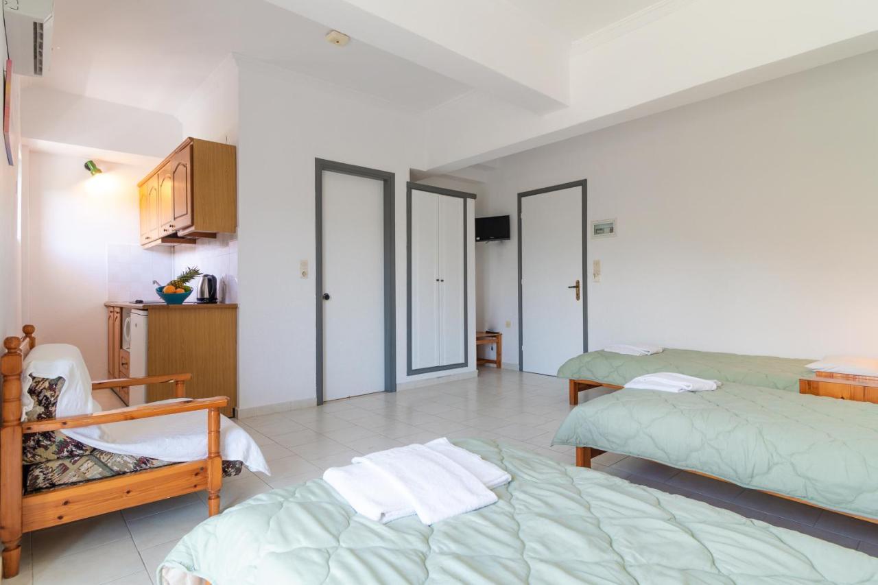 Kantaros Apartments Ипсос Екстериор снимка